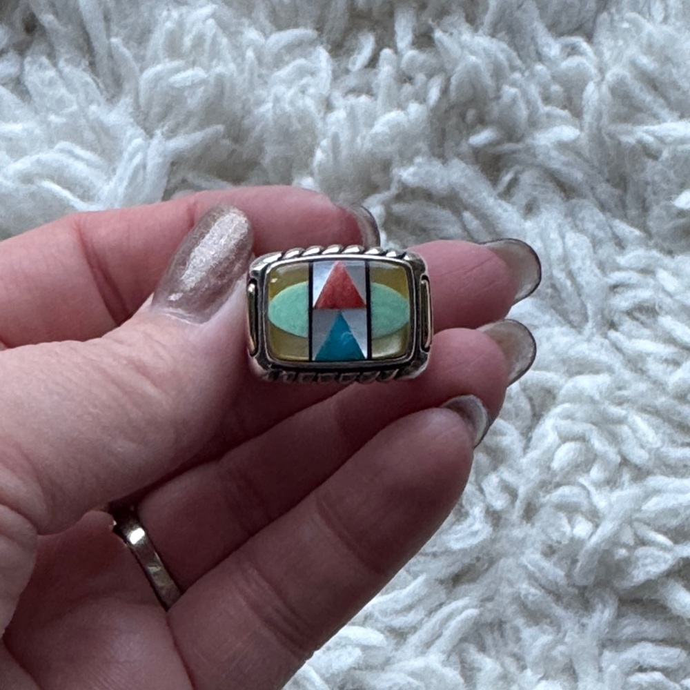 Asch‎ Grossbardt Inlay Ring